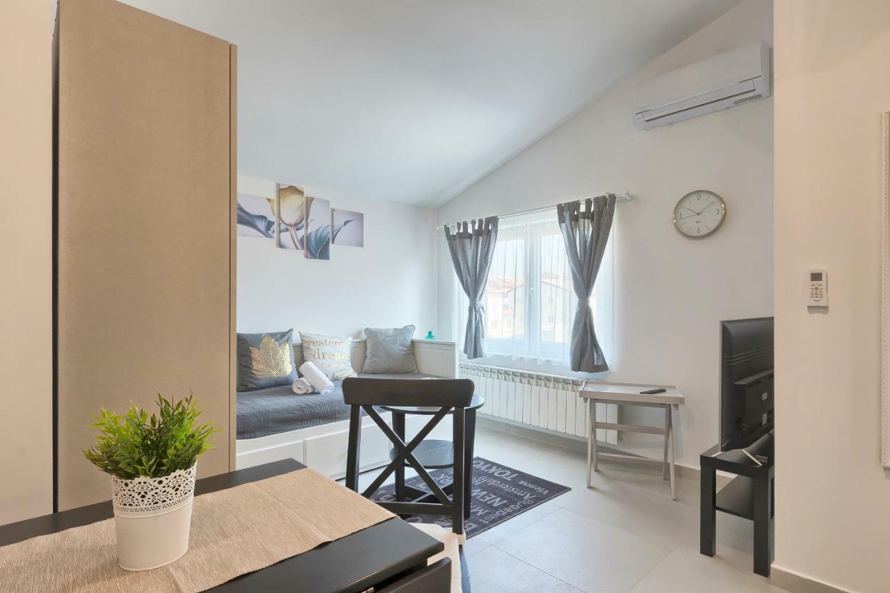 Apartments La Mer Пула Екстер'єр фото