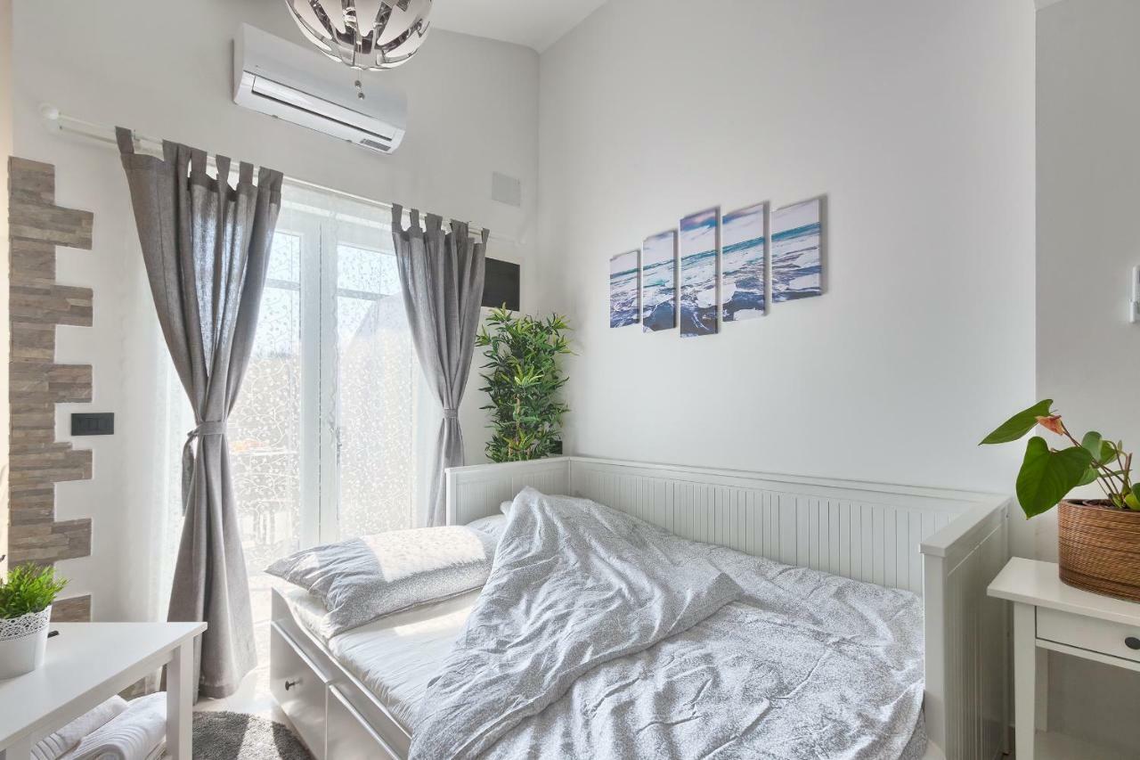 Apartments La Mer Пула Екстер'єр фото