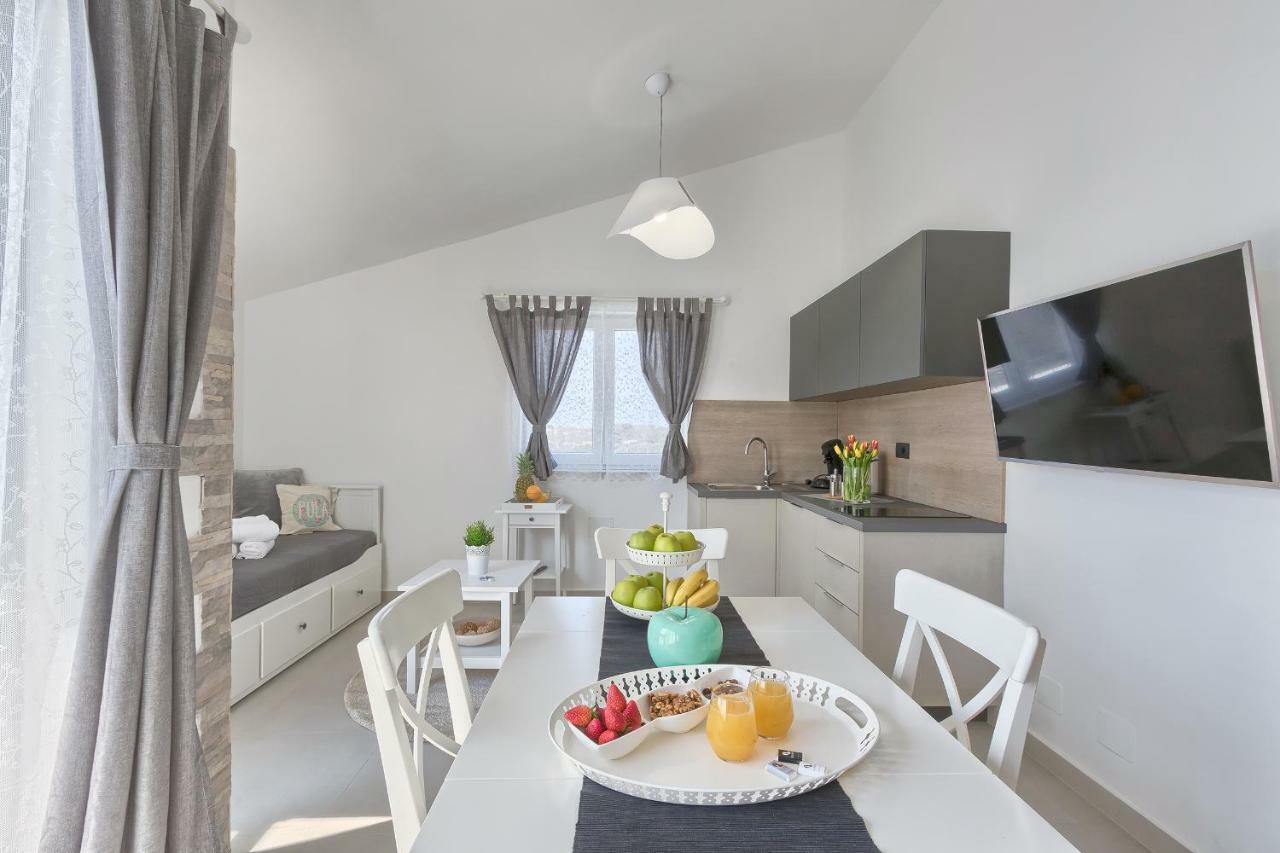 Apartments La Mer Пула Екстер'єр фото