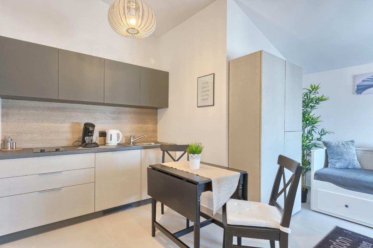 Apartments La Mer Пула Екстер'єр фото